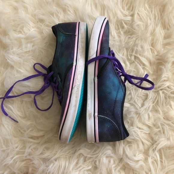 Vans celestial galaxy print lace up sneakers - Picture 8 of 8
